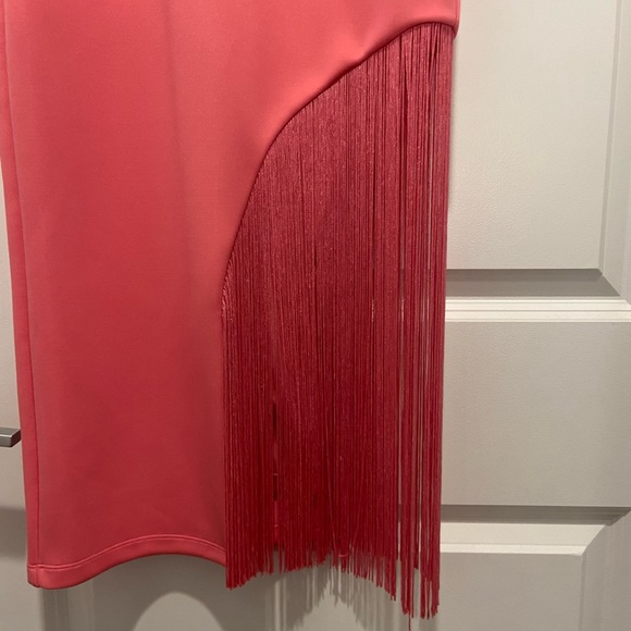 NWT Alice + Olivia Keanna Asymmetrical Fringe Dress in Calypso Pink - Picture 7 of 7